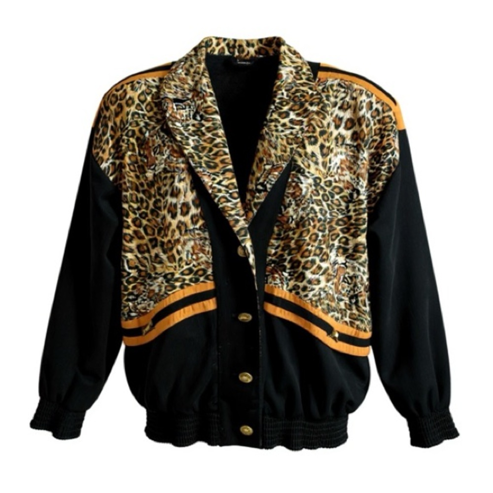 SOLDDD 🙌🏾
Vintage 90s Leopard Print Black Jacket
